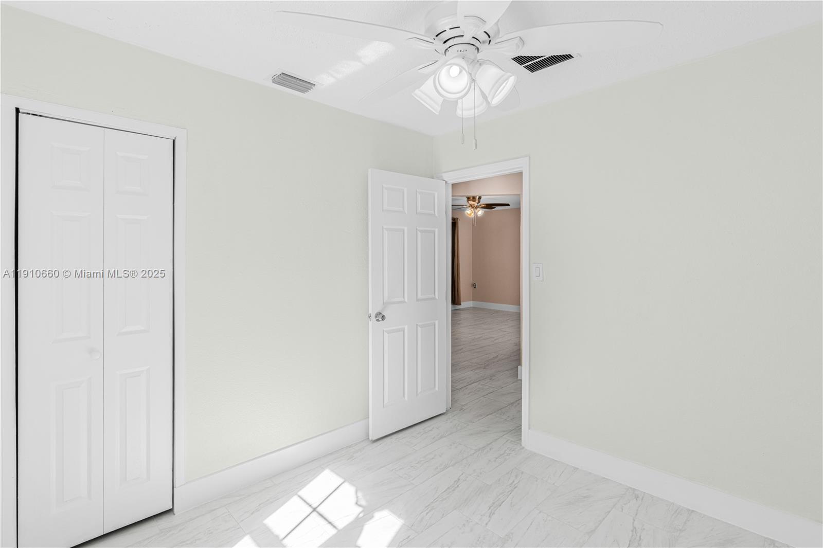 ALABAMA GROVE TERRACE - Residential