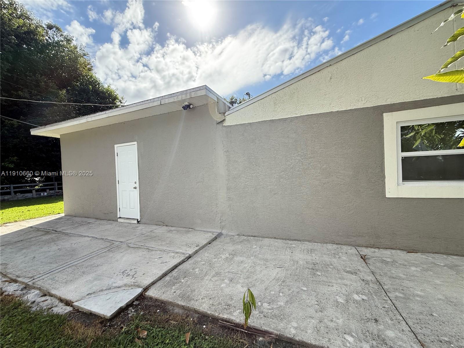 ALABAMA GROVE TERRACE - Residential