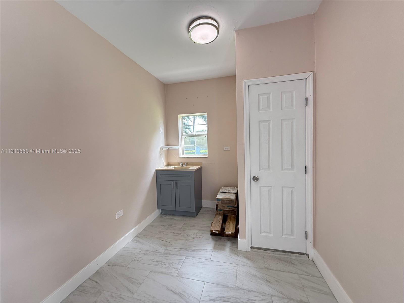 ALABAMA GROVE TERRACE - Residential