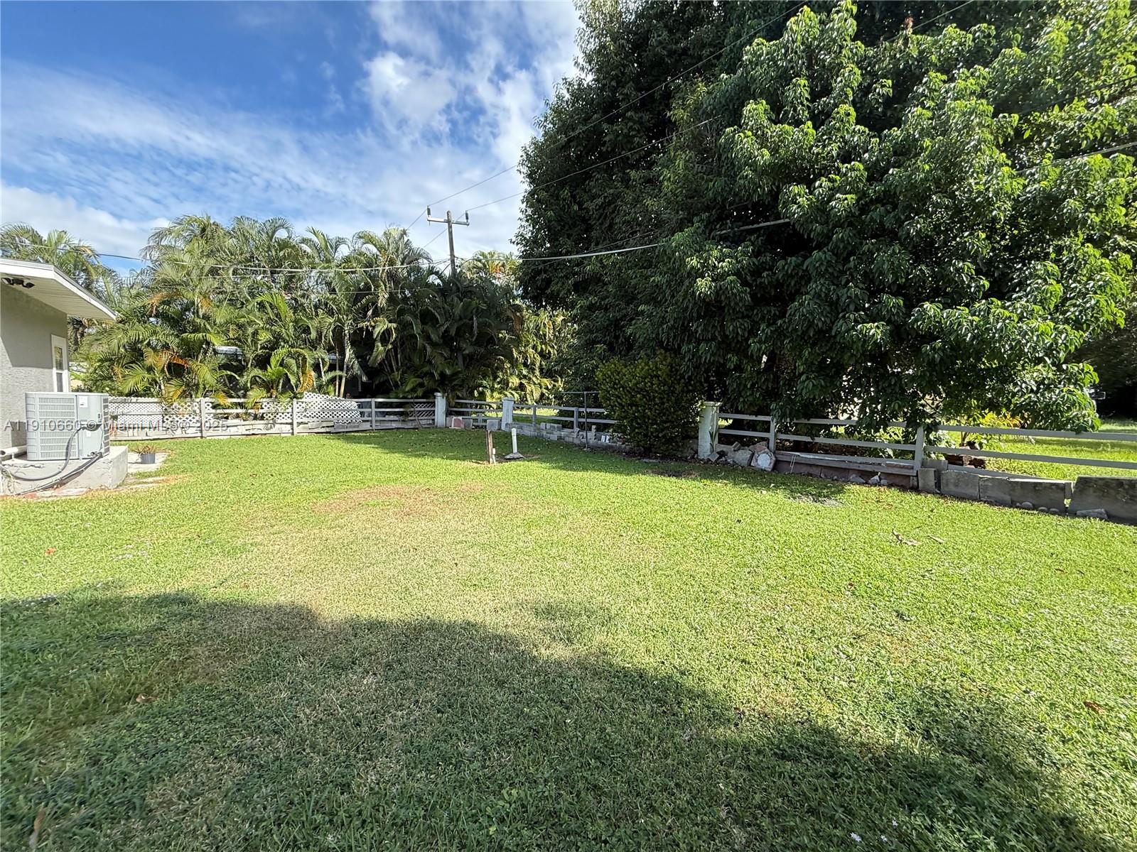 ALABAMA GROVE TERRACE - Residential