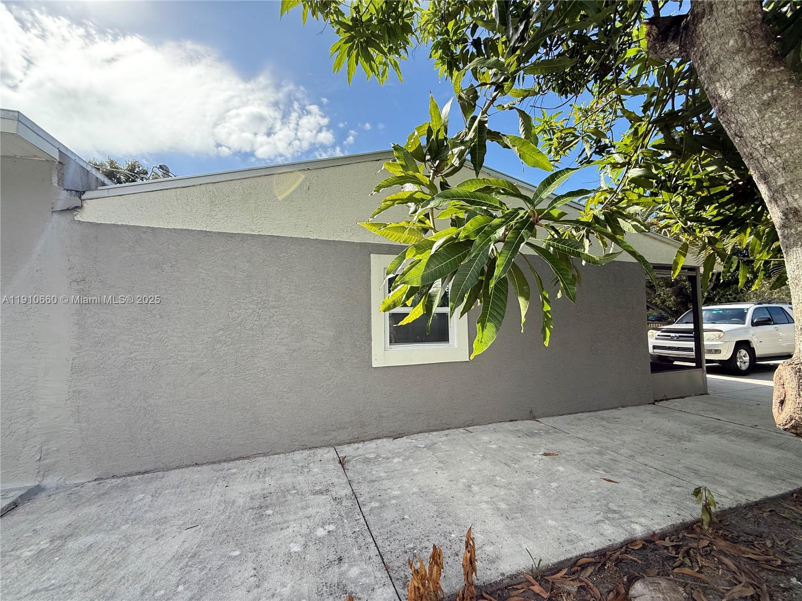 ALABAMA GROVE TERRACE - Residential