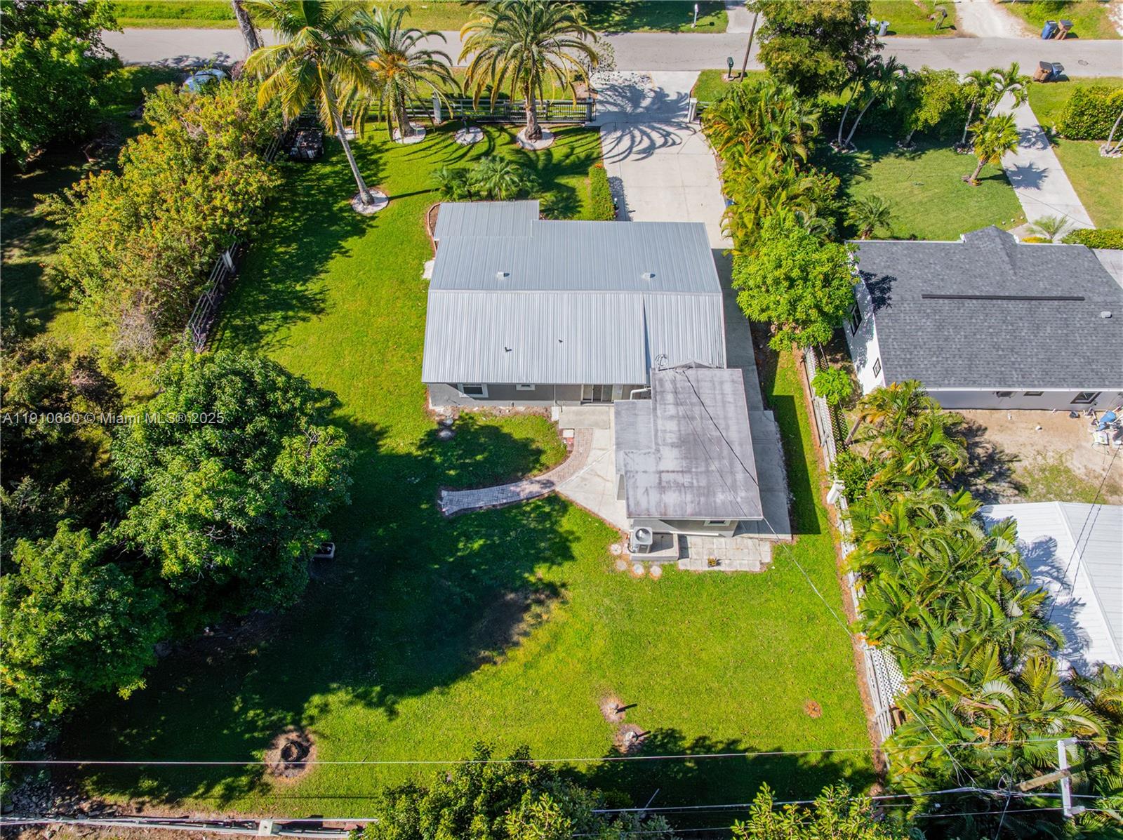 ALABAMA GROVE TERRACE - Residential