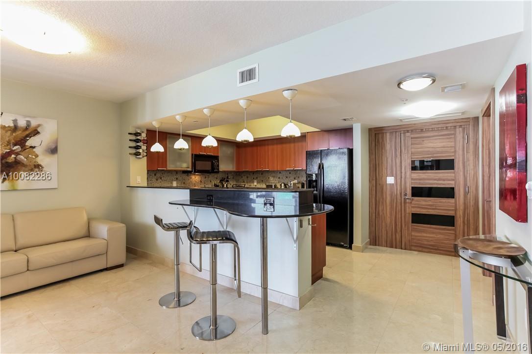 LA PERLA CONDO - Residential Lease