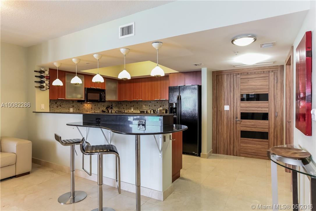 LA PERLA CONDO - Residential Lease