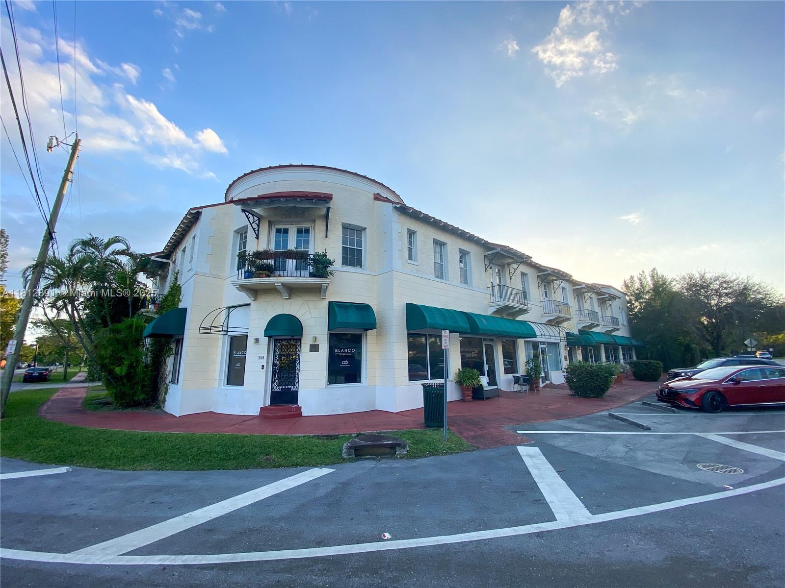 700 W 51st St 5, Miami Beach, Miami-Dade County, Florida - 1 Bedrooms  
1 Bathrooms - 