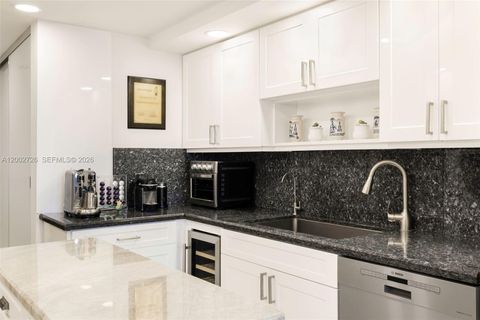 Tiny photo for 2 Grove Isle Dr #B1109, Coconut Grove, FL 33133 (MLS # A12002726)