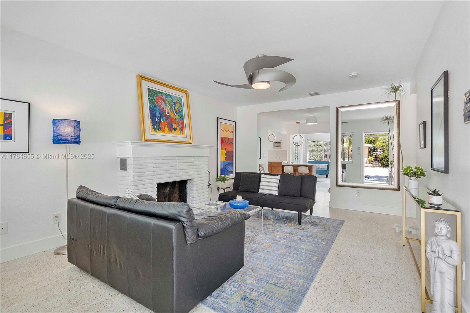 1140 NE 14th Ave