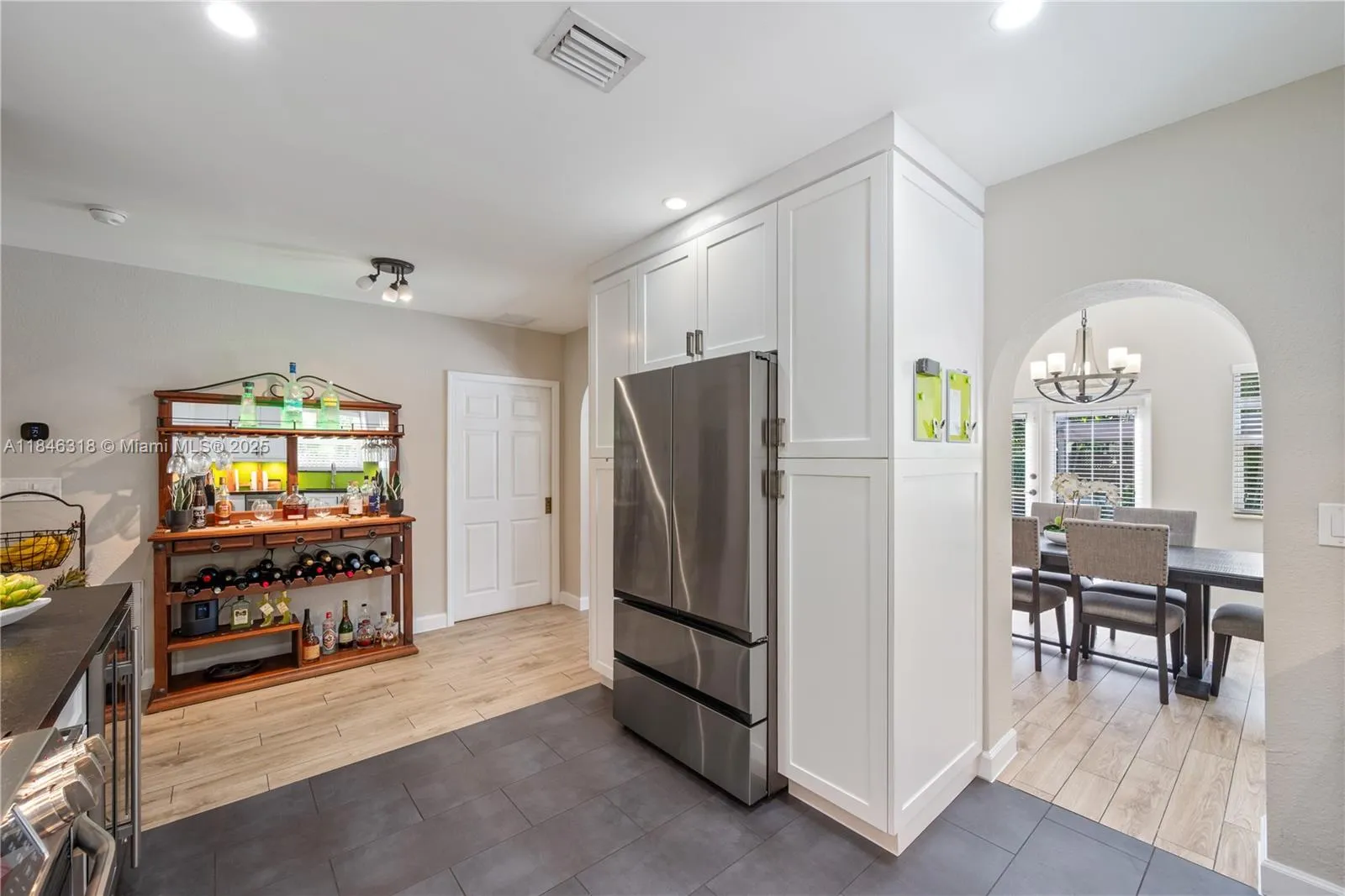 Miami, Florida 33129, United States, 3 Bedrooms Bedrooms, ,3 BathroomsBathrooms,Residential,Active,178053