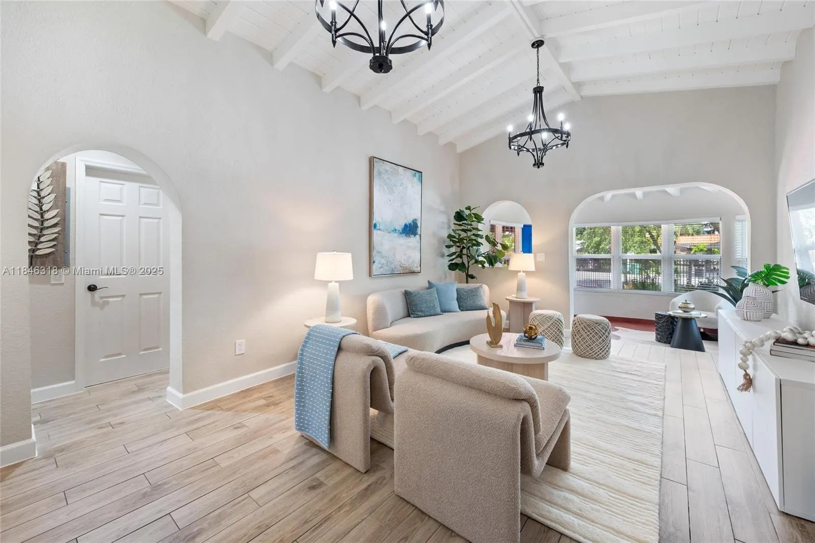 Miami, Florida 33129, United States, 3 Bedrooms Bedrooms, ,3 BathroomsBathrooms,Residential,Active,178053