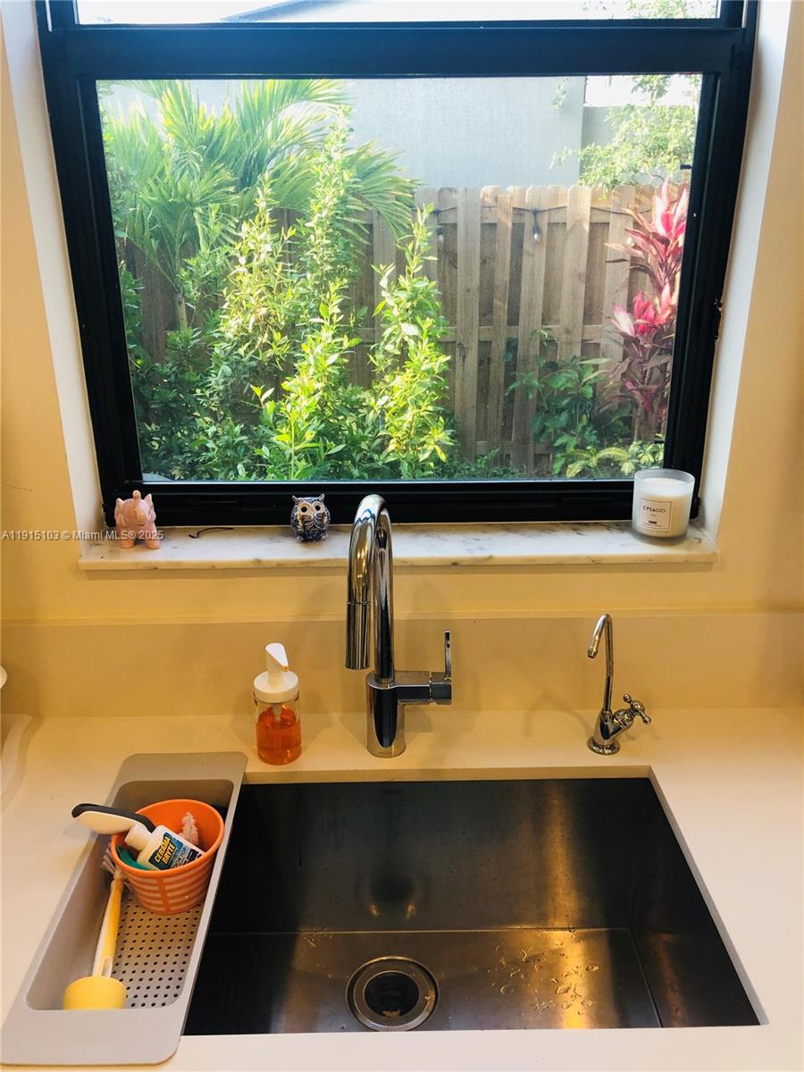 GRAND BAY SOUTH TOWNHOMES - Residential