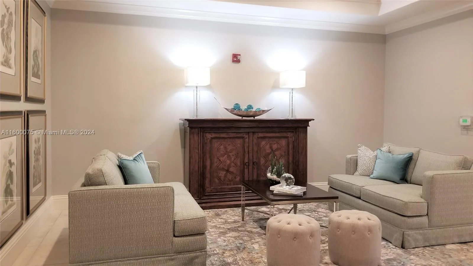 Coral Gables, Florida 33134, United States, 2 Bedrooms Bedrooms, ,3 BathroomsBathrooms,Residential,Active,55446