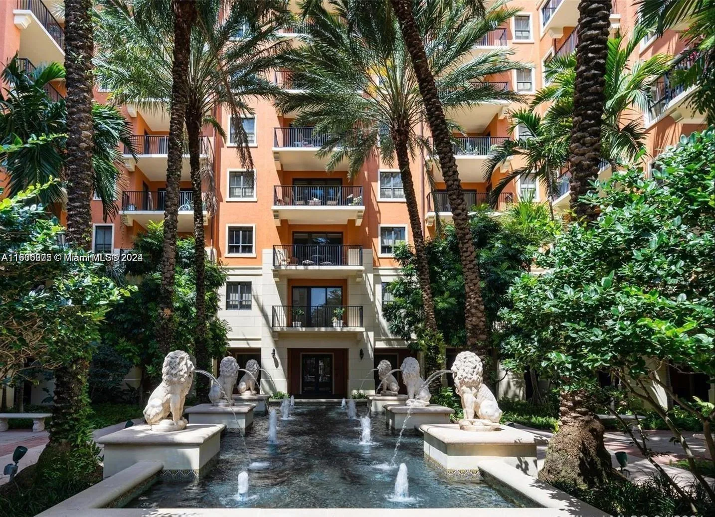 Coral Gables, Florida 33134, United States, 2 Bedrooms Bedrooms, ,3 BathroomsBathrooms,Residential,Active,55446
