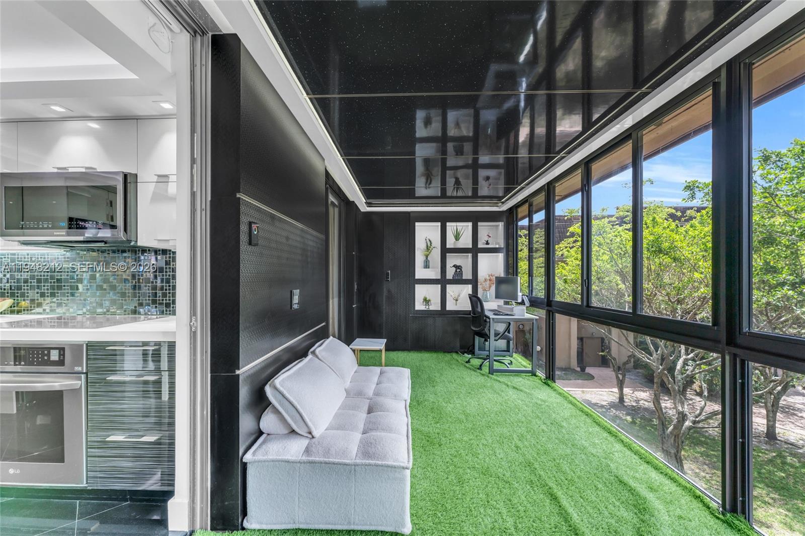 COCO WOOD CONDO - Residential