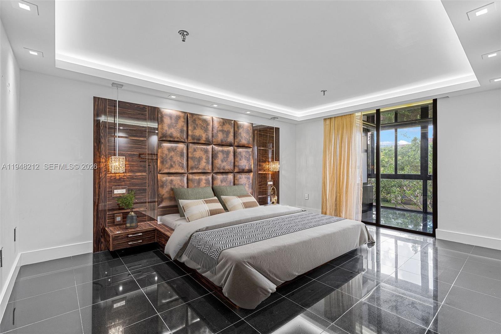 COCO WOOD CONDO - Residential