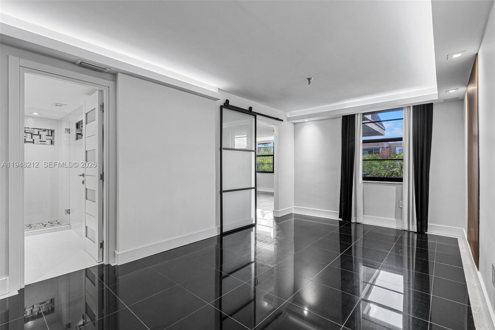 COCO WOOD CONDO - Residential