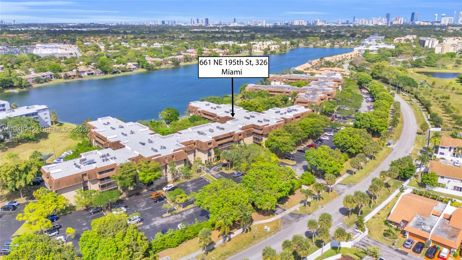 COCO WOOD CONDO - Residential