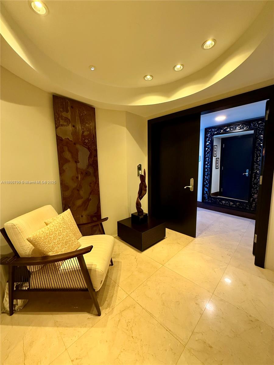 17001 Collins Ave 3005
