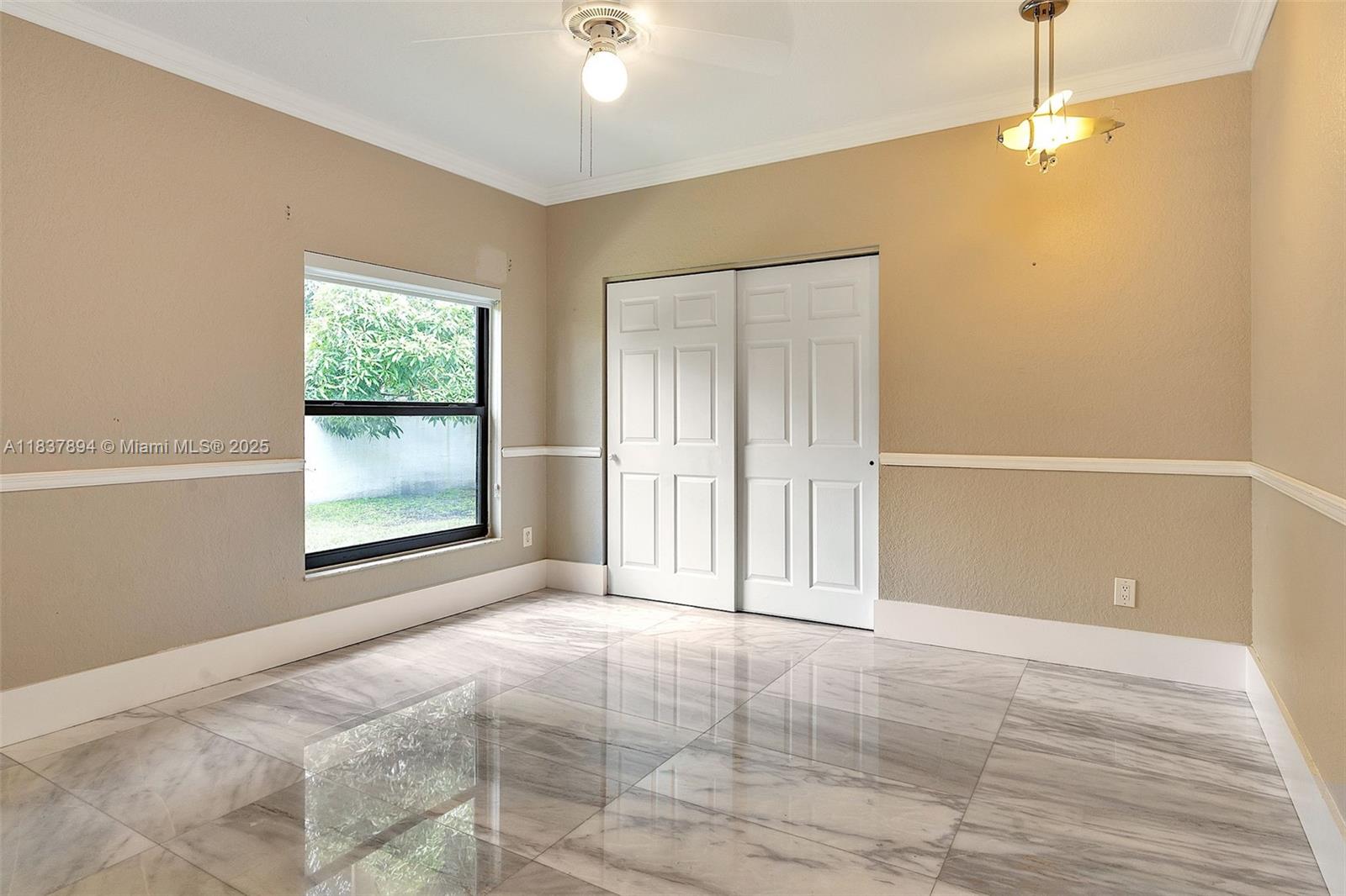 CARLTON ESTATES-2 - Residential Lease