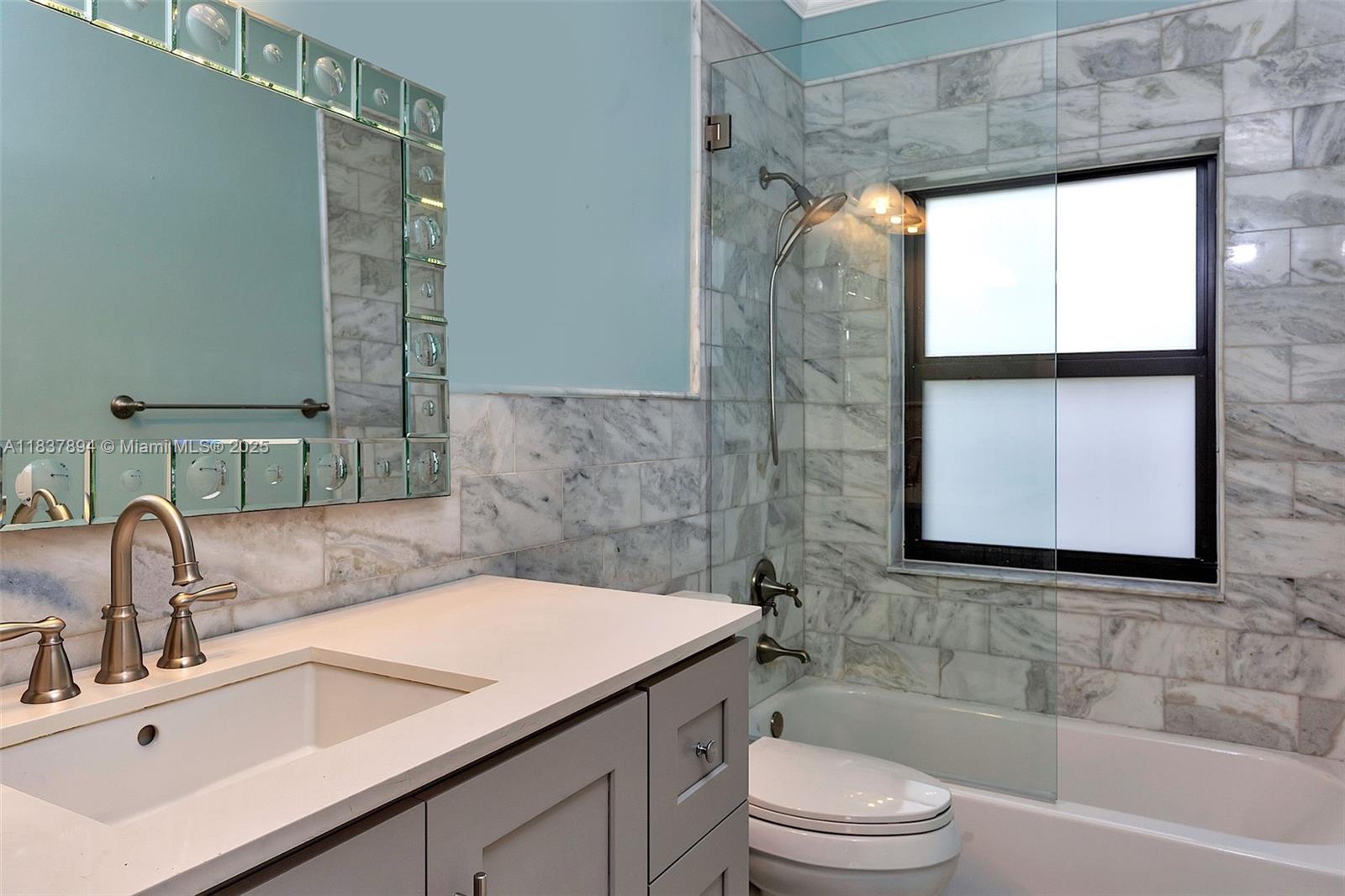 CARLTON ESTATES-2 - Residential Lease