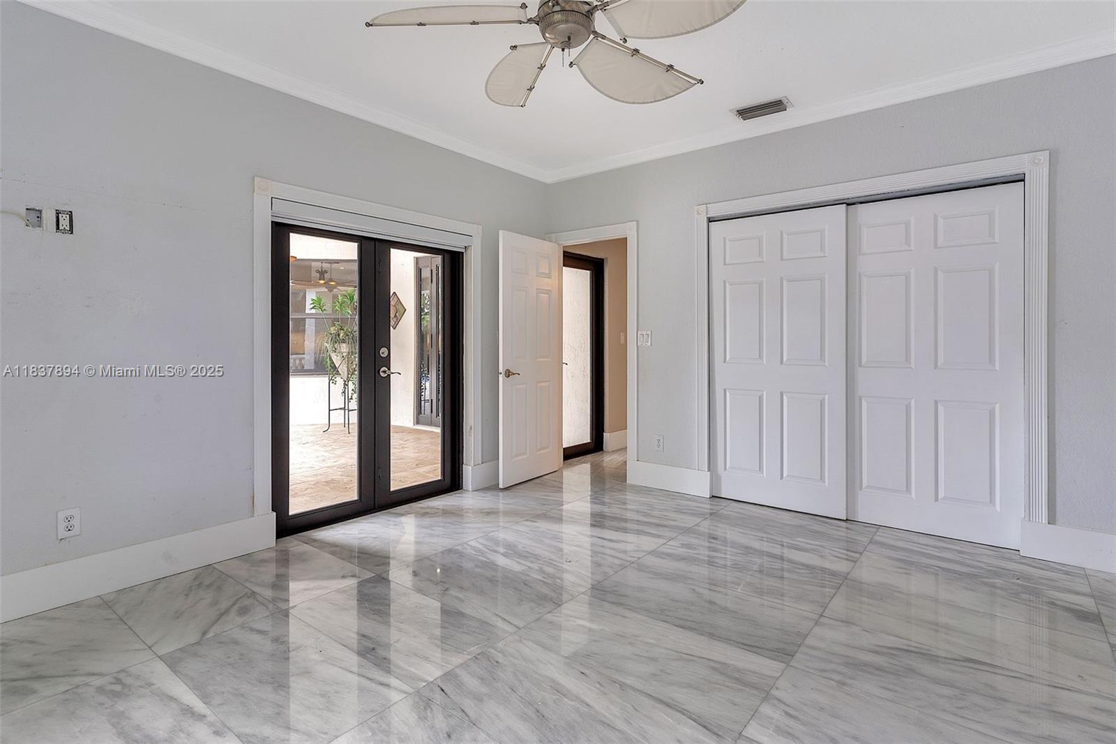 CARLTON ESTATES-2 - Residential Lease