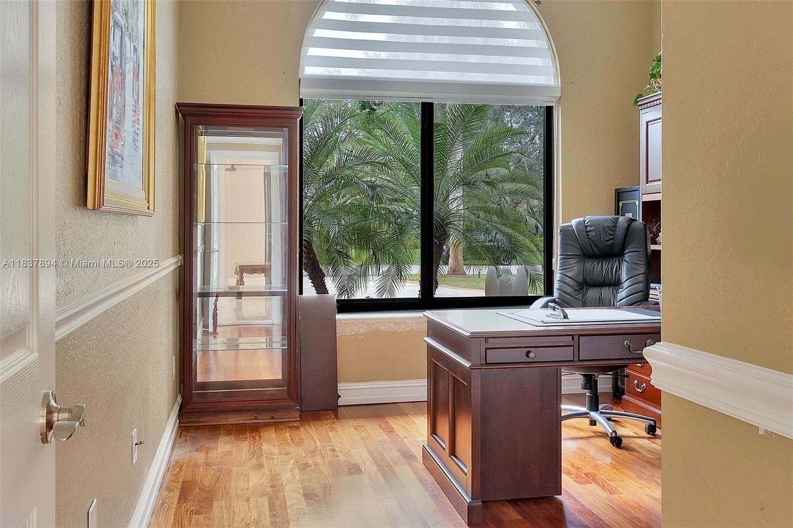 CARLTON ESTATES-2 - Residential Lease