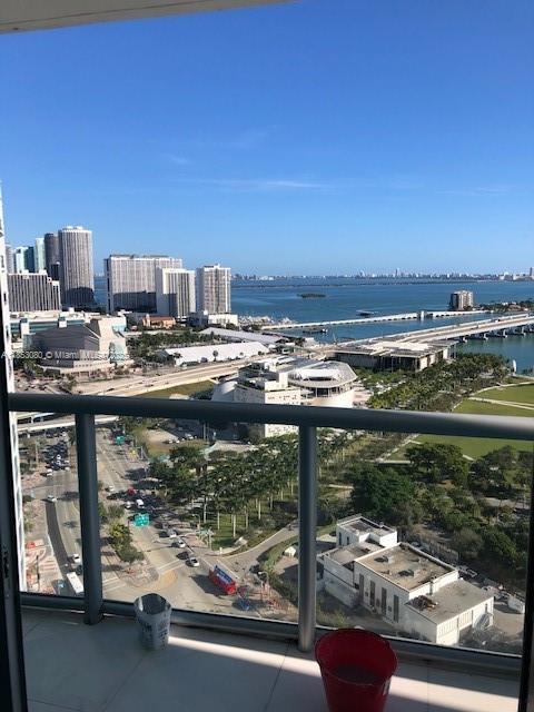 888 Biscayne Blvd 2811