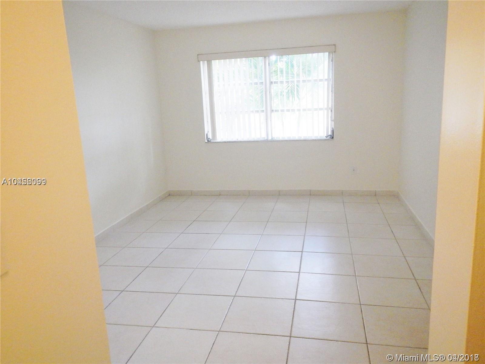 VILLAGE OF KINGS CREEK CO - Residential Lease