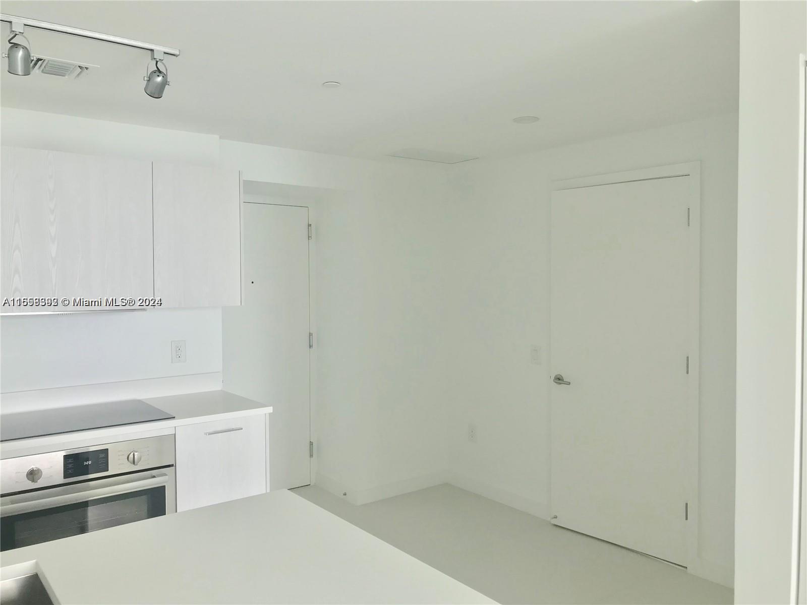 501 NE 31st St 1404