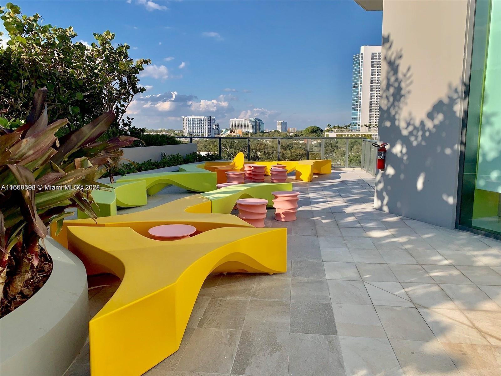 PARAISO BAYVIEWS CONDO - Residential