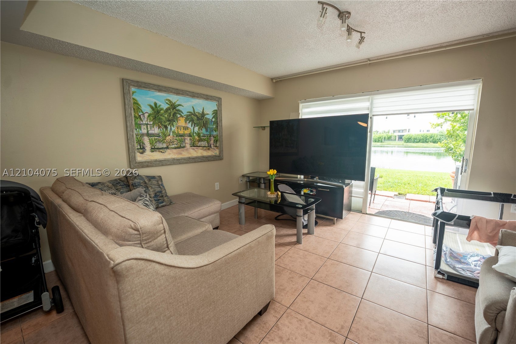 158 Riviera Cir 19-3