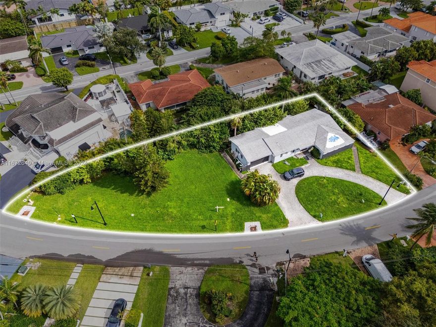 The Largest Dry Lot in Golden Shores – Build Up to 35 Feet with Stunning Intercoastal Views!
Prime 13,570 sqft lot with a 2,514 sqft, 3-bedroom, 2-bathroom home in the heart of Sunny Isles. This expansive property boasts 260 feet of frontage and offers endless potential. You can enjoy the existing home or choose to tear it down and build your dream estate, maximizing the full lot size. Located in a prestigious neighborhood near top-rated schools, parks, shopping, and beaches, this is a rare opportunity to create a custom retreat in one of Sunny Isles’ most sought-after areas!