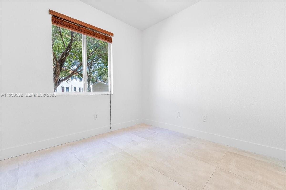 MAJORCA ISLES IV CONDO - Residential