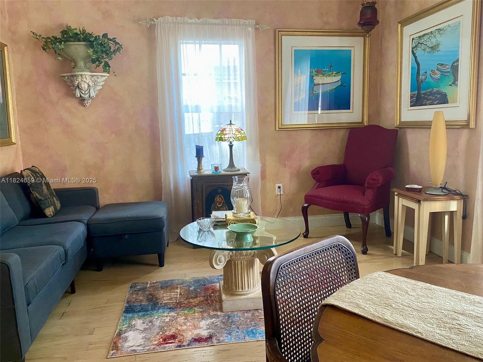 SOUTH MOON CONDO - Residential