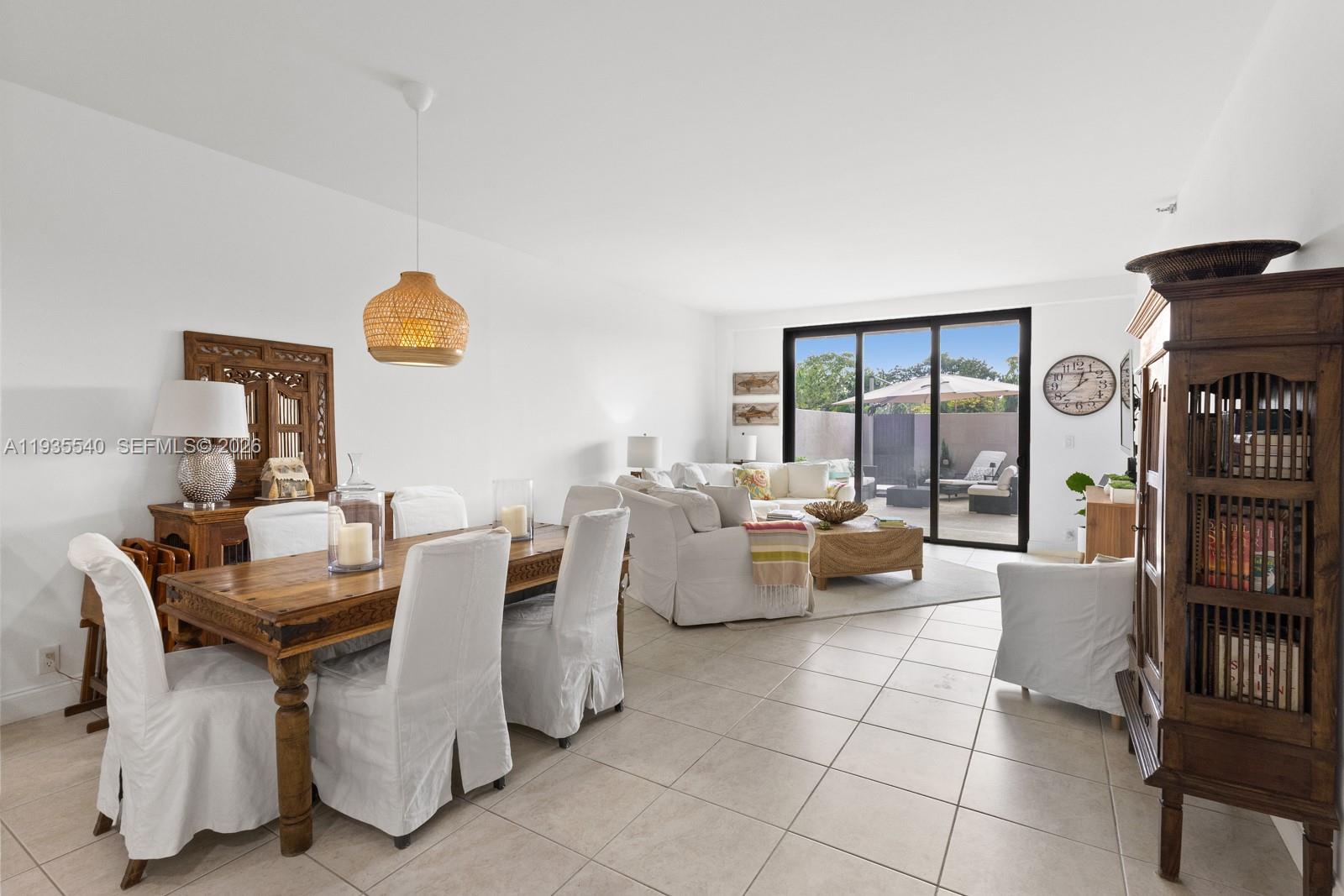 THE EMERALDBAY @ KEY COLO - Residential