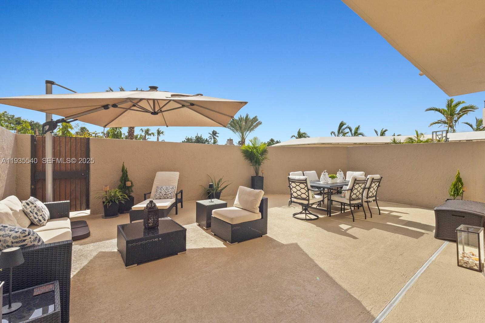 151 Crandon Blvd 127