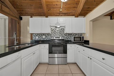 Photo of 6161 NW 31st Ter, Fort Lauderdale, FL 33309 (MLS # A11890484)