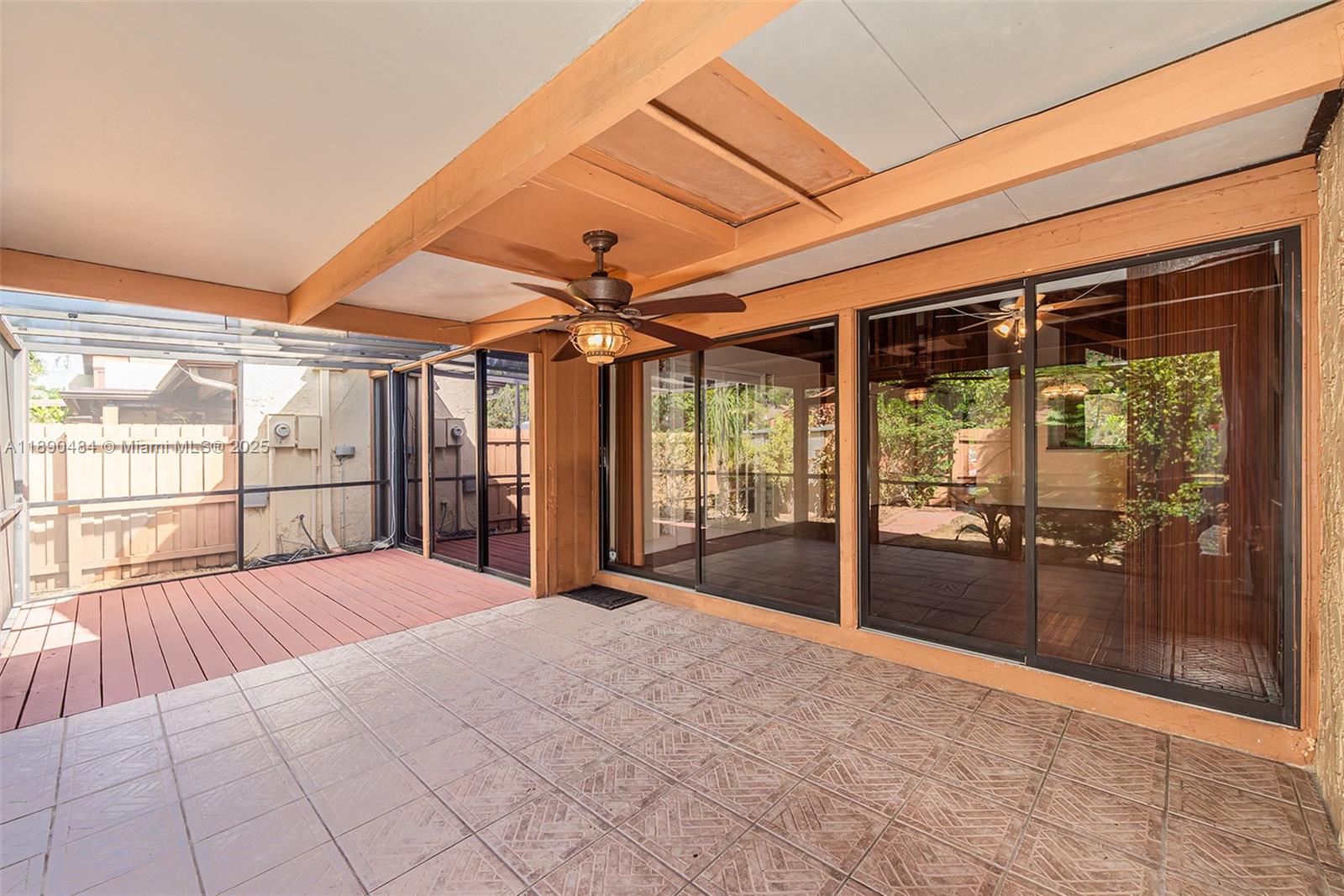 PALM-AIRE VILLAGE 4TH SEC - Residential