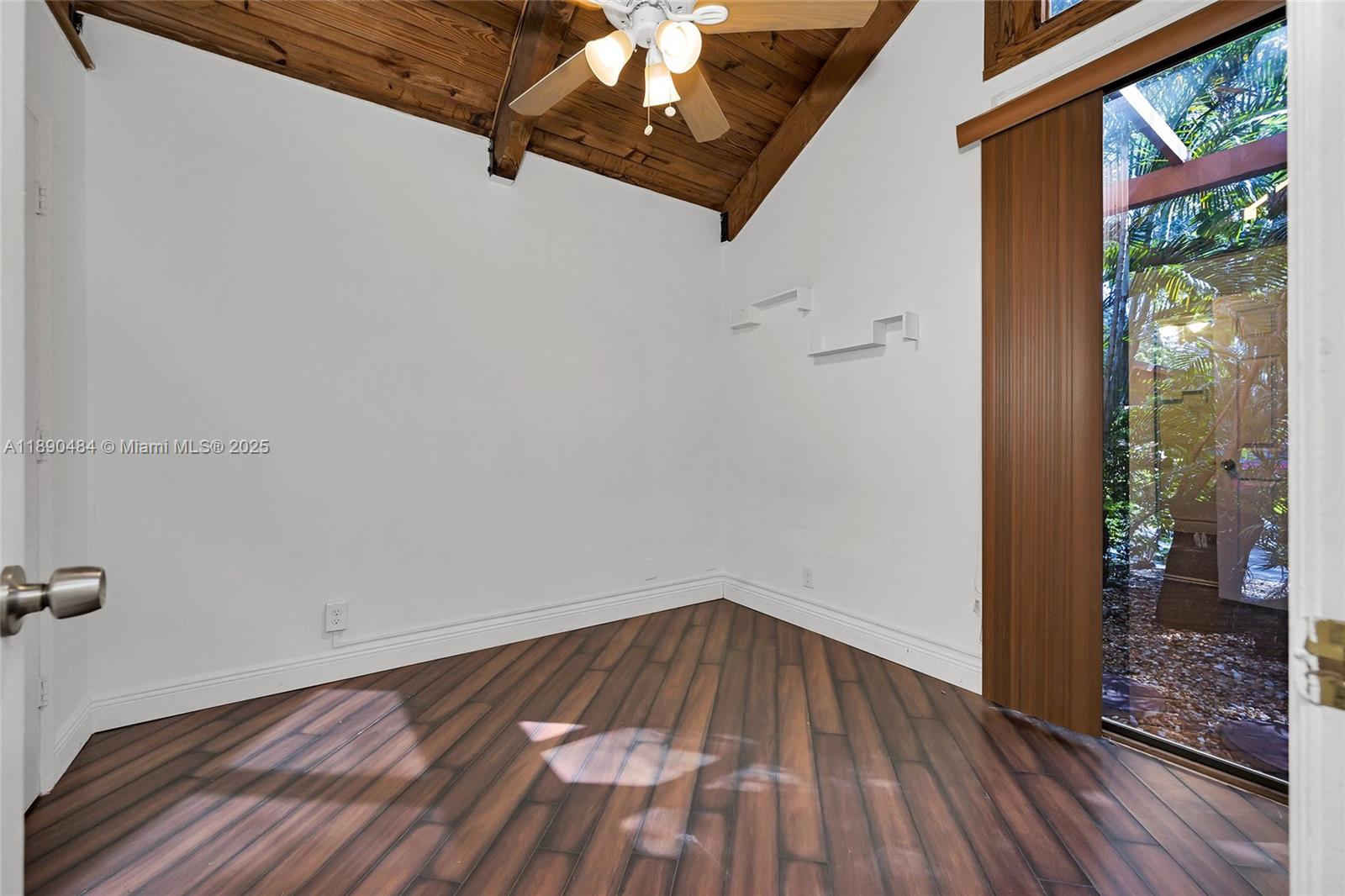 PALM-AIRE VILLAGE 4TH SEC - Residential