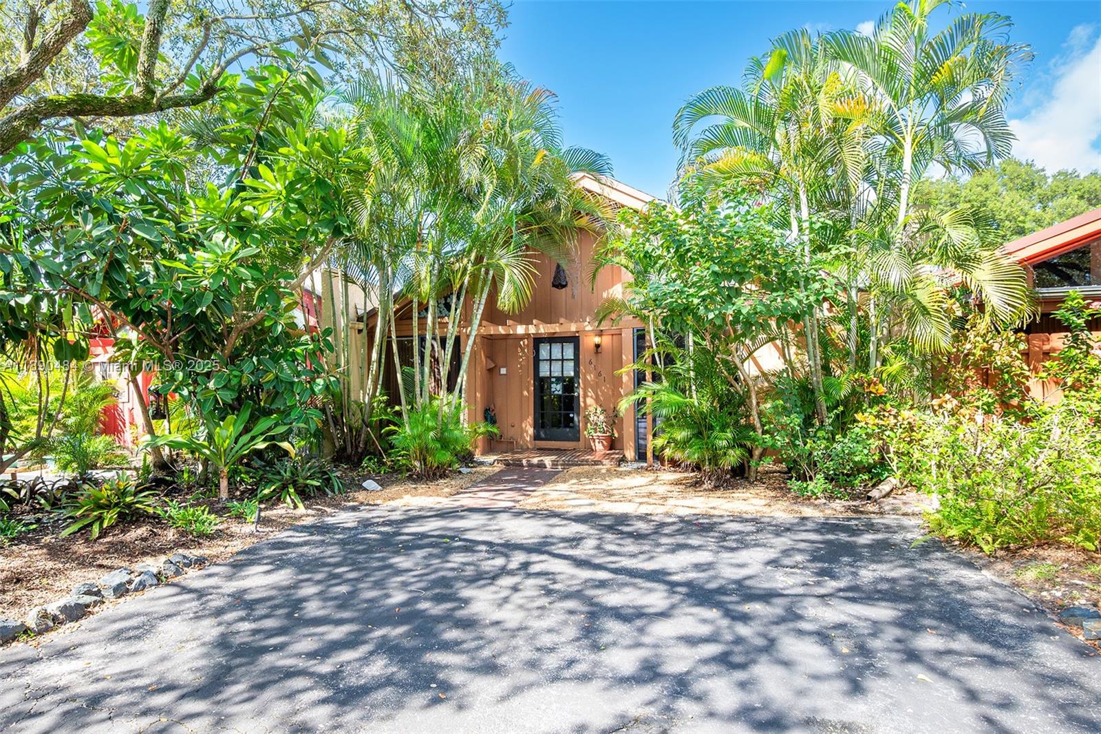 PALM-AIRE VILLAGE 4TH SEC - Residential