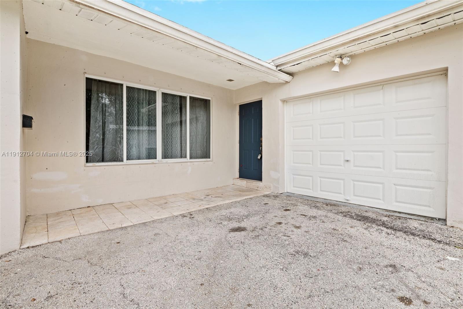 MIRAMAR ISLES SEC 2 - Residential