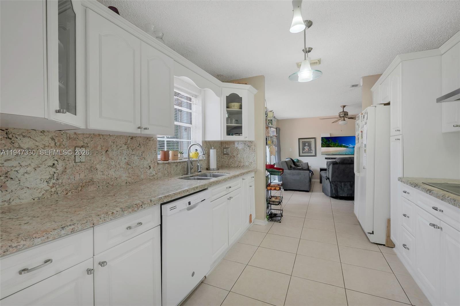 COUNTRY LAKE PARK 1ST ADD - Residential