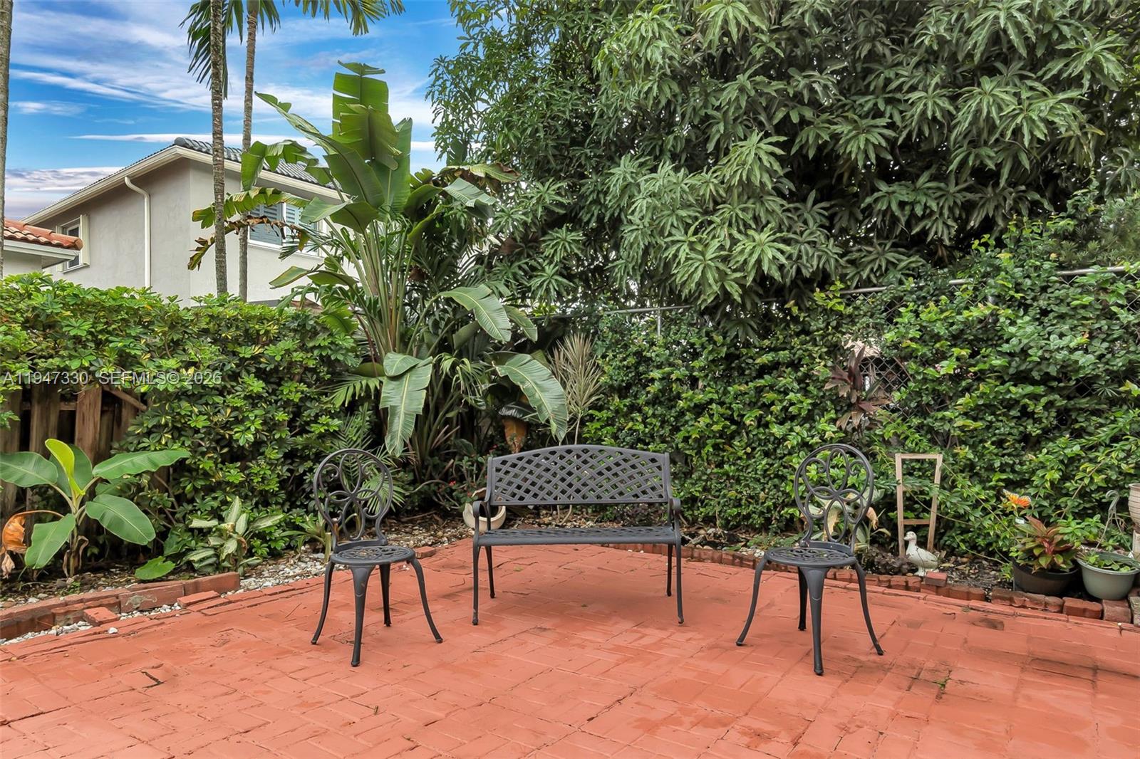 COUNTRY LAKE PARK 1ST ADD - Residential