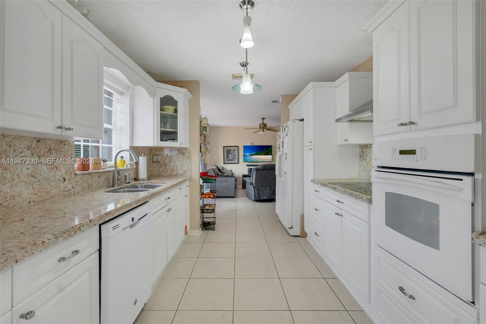 COUNTRY LAKE PARK 1ST ADD - Residential