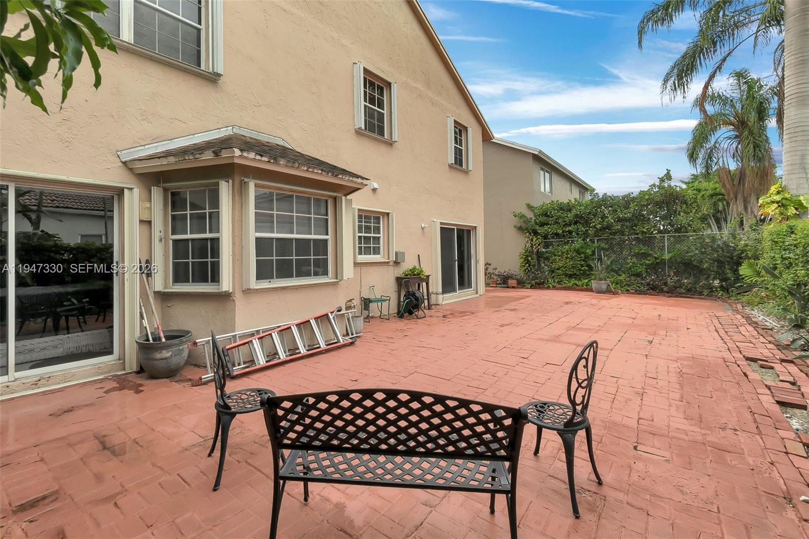 COUNTRY LAKE PARK 1ST ADD - Residential