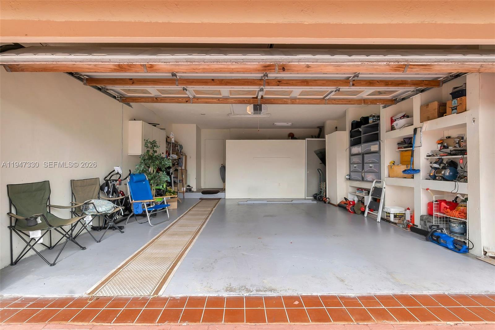 COUNTRY LAKE PARK 1ST ADD - Residential