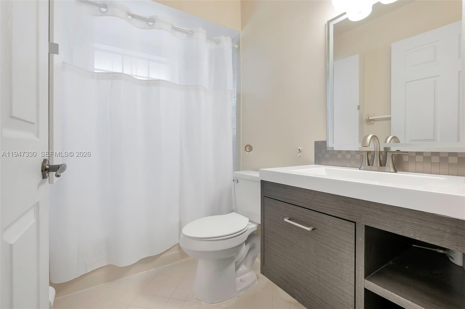 COUNTRY LAKE PARK 1ST ADD - Residential