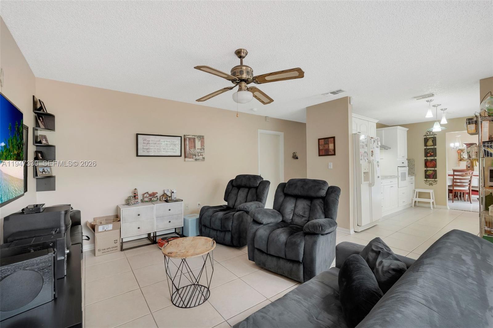 COUNTRY LAKE PARK 1ST ADD - Residential