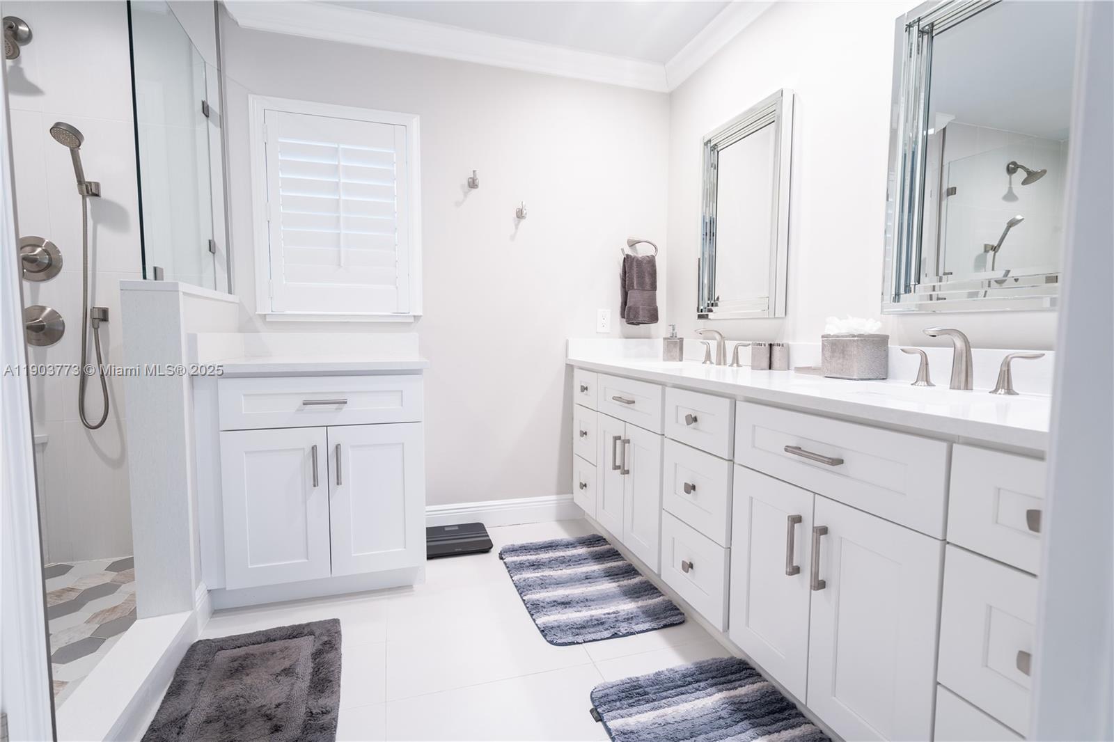 LAGO MAR COLONY-THREE - Residential