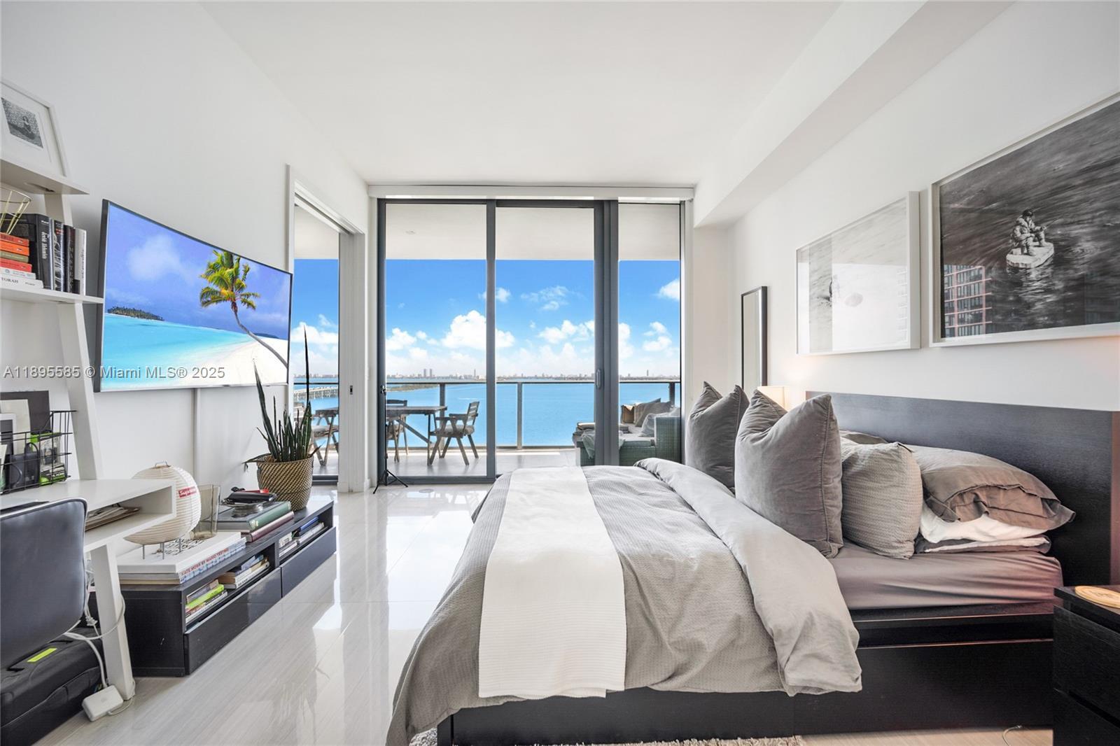 GRAN PARAISO CONDO - Residential
