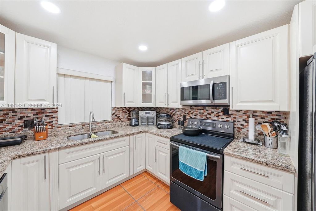 Photo of 2875 NW 9th Ct #0, Fort Lauderdale, FL 33311 (MLS # A11981820)